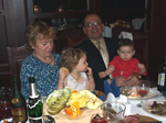 А.А. Овсянников с супругой и внучками